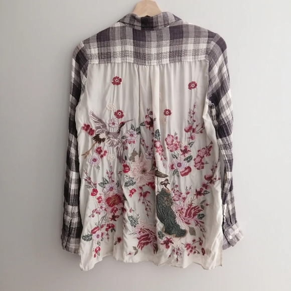 Johnny Was Hisako Embroidered Silk Button Blouse XS Plaid Japanese Floral Bird - Picture 4 of 17